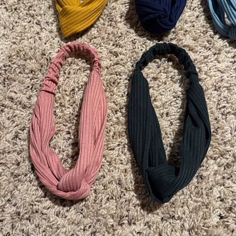 Bundle of 17 girls headbands 6 metallics 10 neutrals and 1 with tie on top